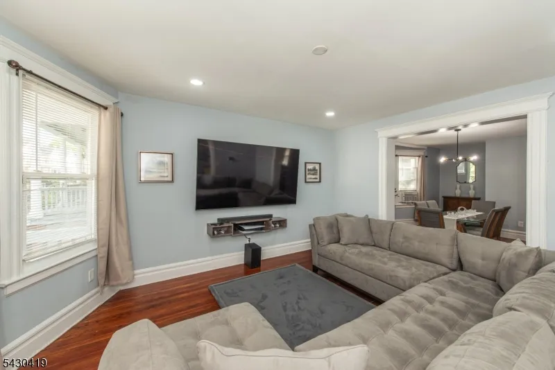 191 Smith St Newark City, NJ 07106