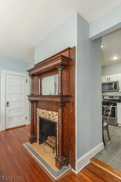 191 Smith St Newark City, NJ 07106