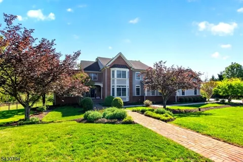 8 Morningside Ct