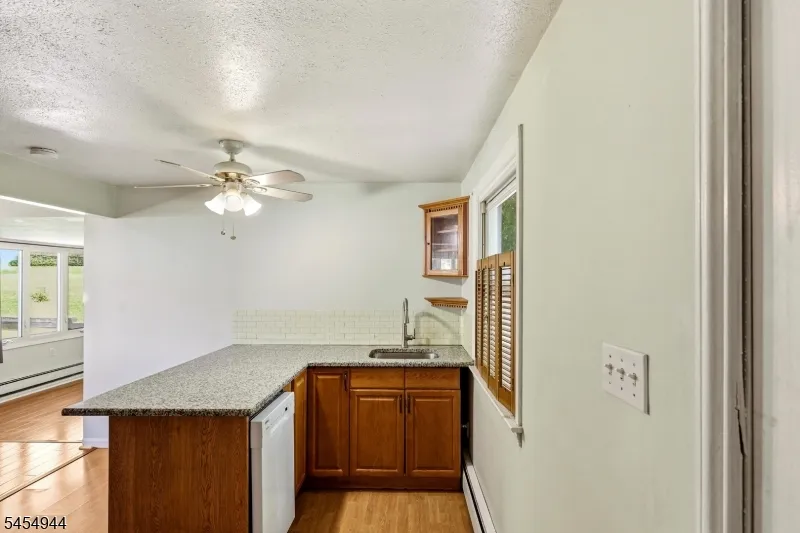 51 Memory Ln Denville, NJ 07834