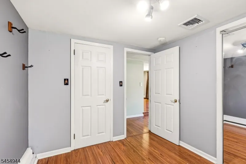 51 Memory Ln Denville, NJ 07834