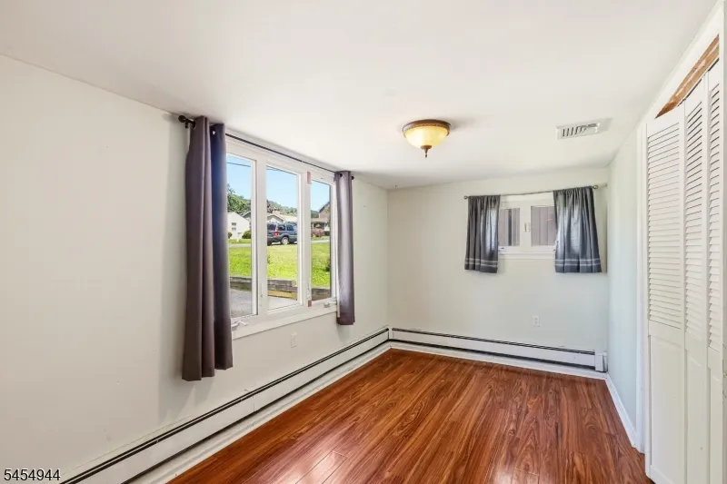 51 Memory Ln Denville, NJ 07834