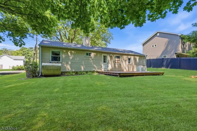 51 Memory Ln Denville, NJ 07834