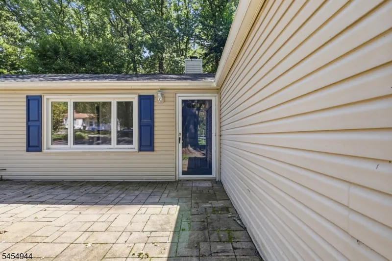 51 Memory Ln Denville, NJ 07834
