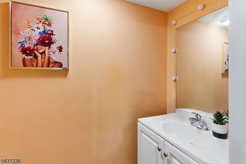 7 Harbor Front Ct. Unit C7 #C7 Unit C7 Elizabeth City, NJ 07206