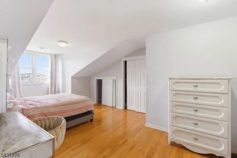 7 Harbor Front Ct. Unit C7 #C7 Unit C7 Elizabeth City, NJ 07206