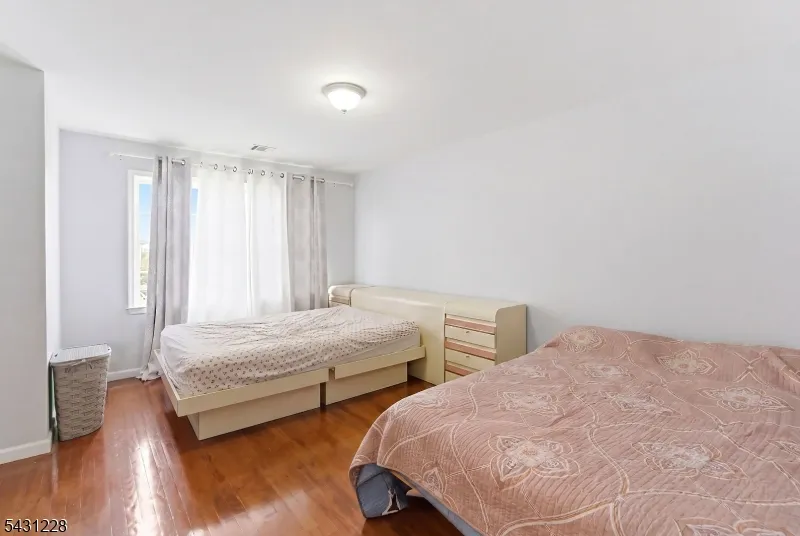 7 Harbor Front Ct. Unit C7 #C7 Unit C7 Elizabeth City, NJ 07206