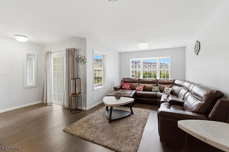 7 Harbor Front Ct. Unit C7 #C7 Unit C7 Elizabeth City, NJ 07206