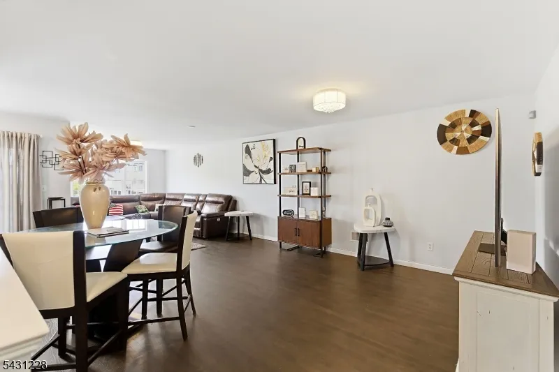 7 Harbor Front Ct. Unit C7 #C7 Unit C7 Elizabeth City, NJ 07206