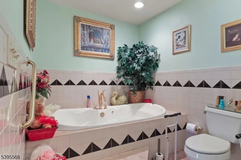 32 Ruby St Springfield, NJ 07081