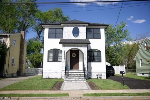 271 Bergen Blvd