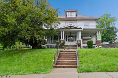 141 Aycrigg Ave