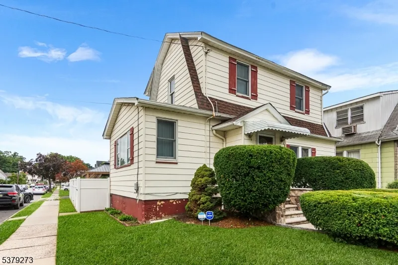 1648 Dill Ave Linden City, NJ 07036