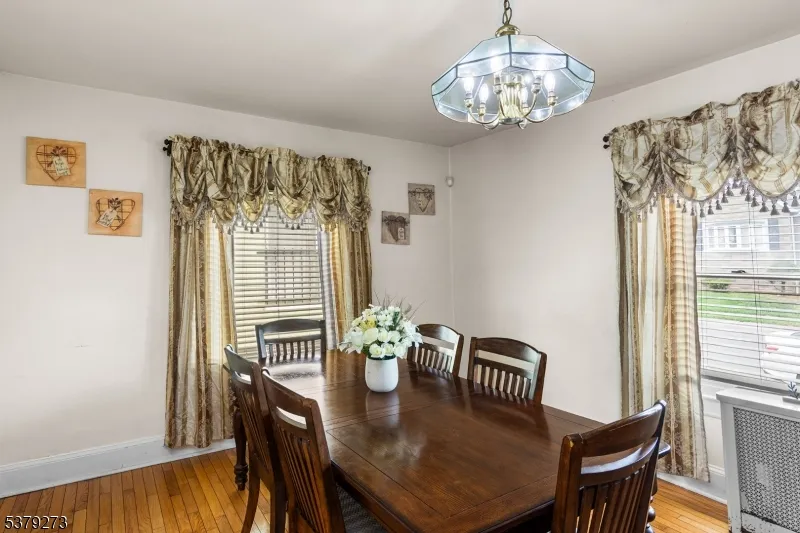 1648 Dill Ave Linden City, NJ 07036