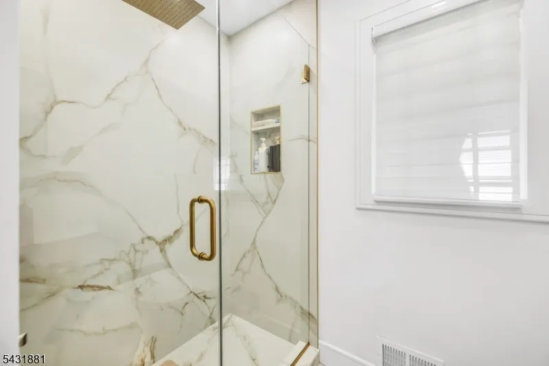 207 Degray St North Haledon, NJ 07508