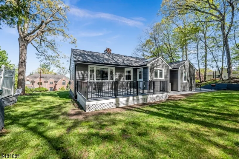 207 Degray St North Haledon, NJ 07508