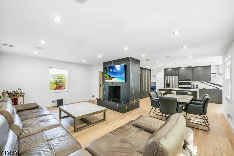 207 Degray St North Haledon, NJ 07508