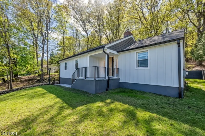207 Degray St North Haledon, NJ 07508