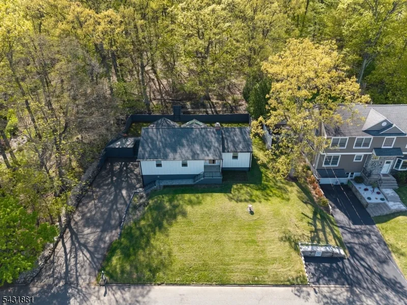 207 Degray St North Haledon, NJ 07508