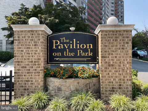 5340 HOLMES RUN PARKWAY #404