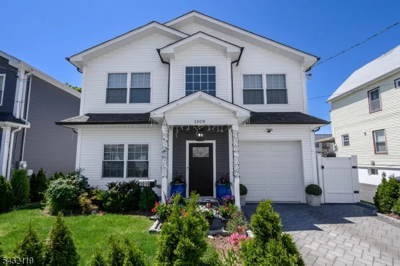 1019 Bishop Evans Way Linden City, NJ 07036