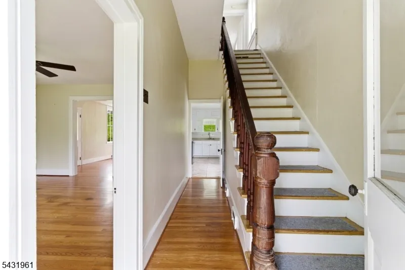 206 Race St Alexandria, NJ 08867