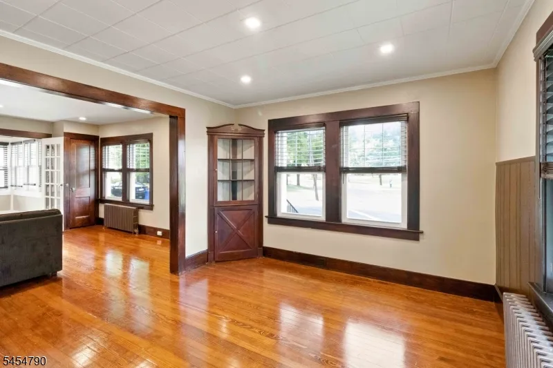 25 Rosedale Ave Morris Plains, NJ 07950