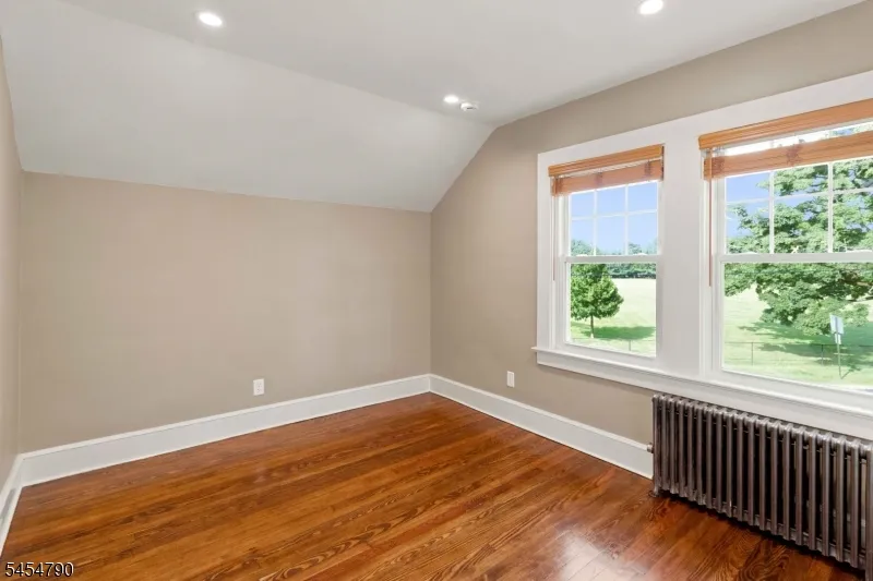 25 Rosedale Ave Morris Plains, NJ 07950