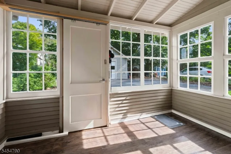 25 Rosedale Ave Morris Plains, NJ 07950