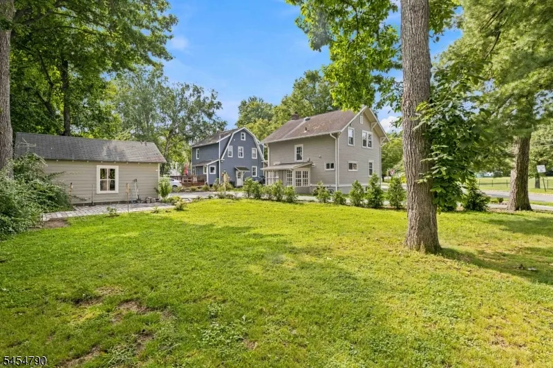 25 Rosedale Ave Morris Plains, NJ 07950