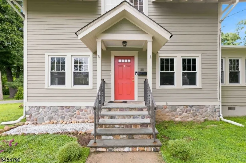 25 Rosedale Ave Morris Plains, NJ 07950