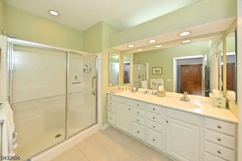 5206 Warrens Way #5206 Unit 5206 Wanaque, NJ 07465