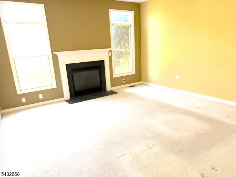 5 Magnolia Ln Cedar Grove, NJ 07009