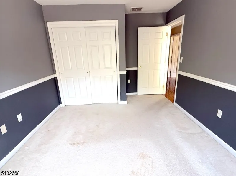 5 Magnolia Ln Cedar Grove, NJ 07009