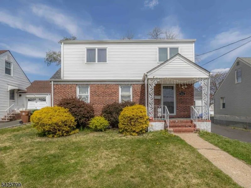 706 Keep St Linden City, NJ 07036