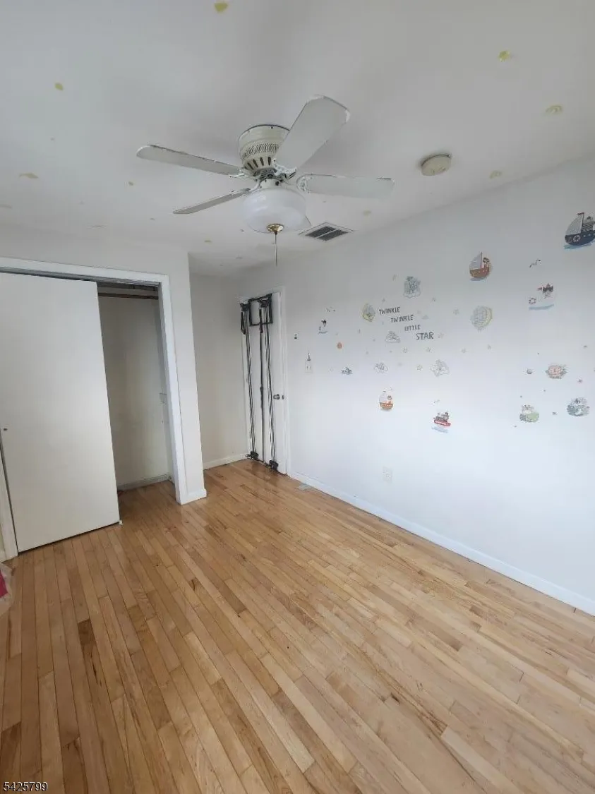 706 Keep St Linden City, NJ 07036