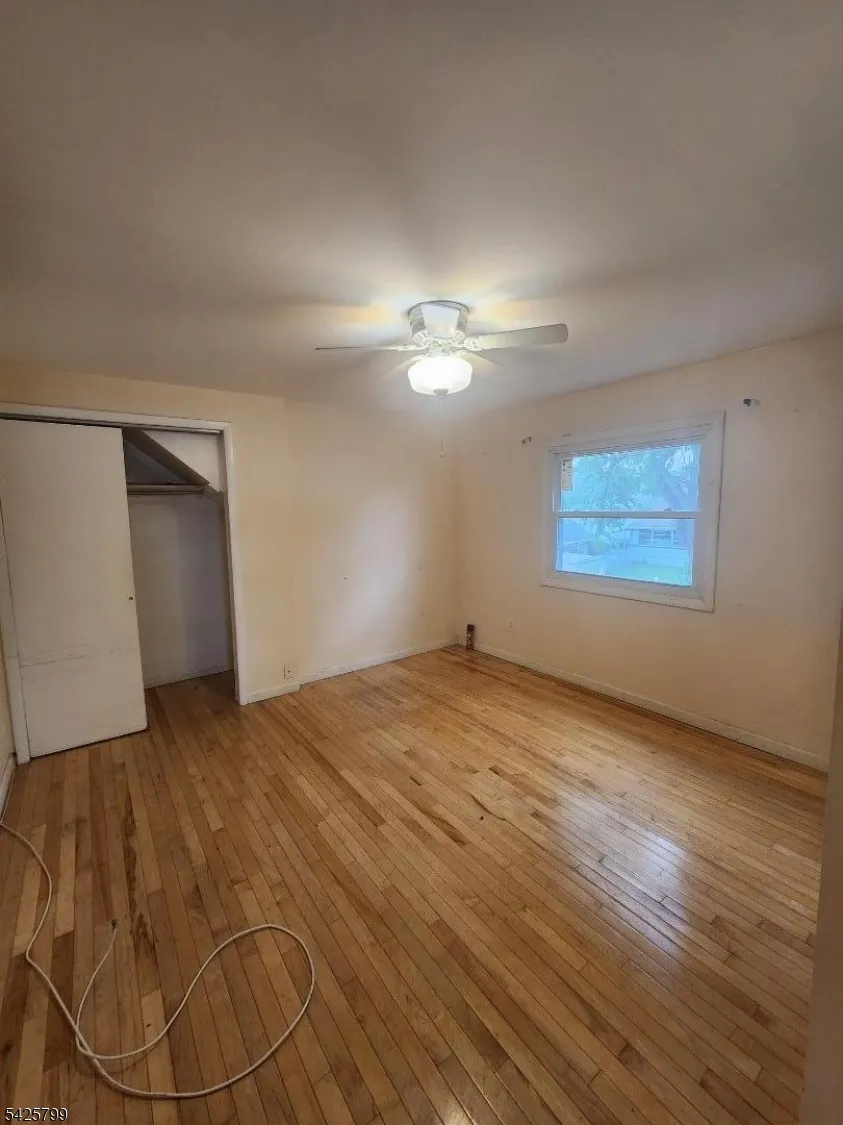 706 Keep St Linden City, NJ 07036