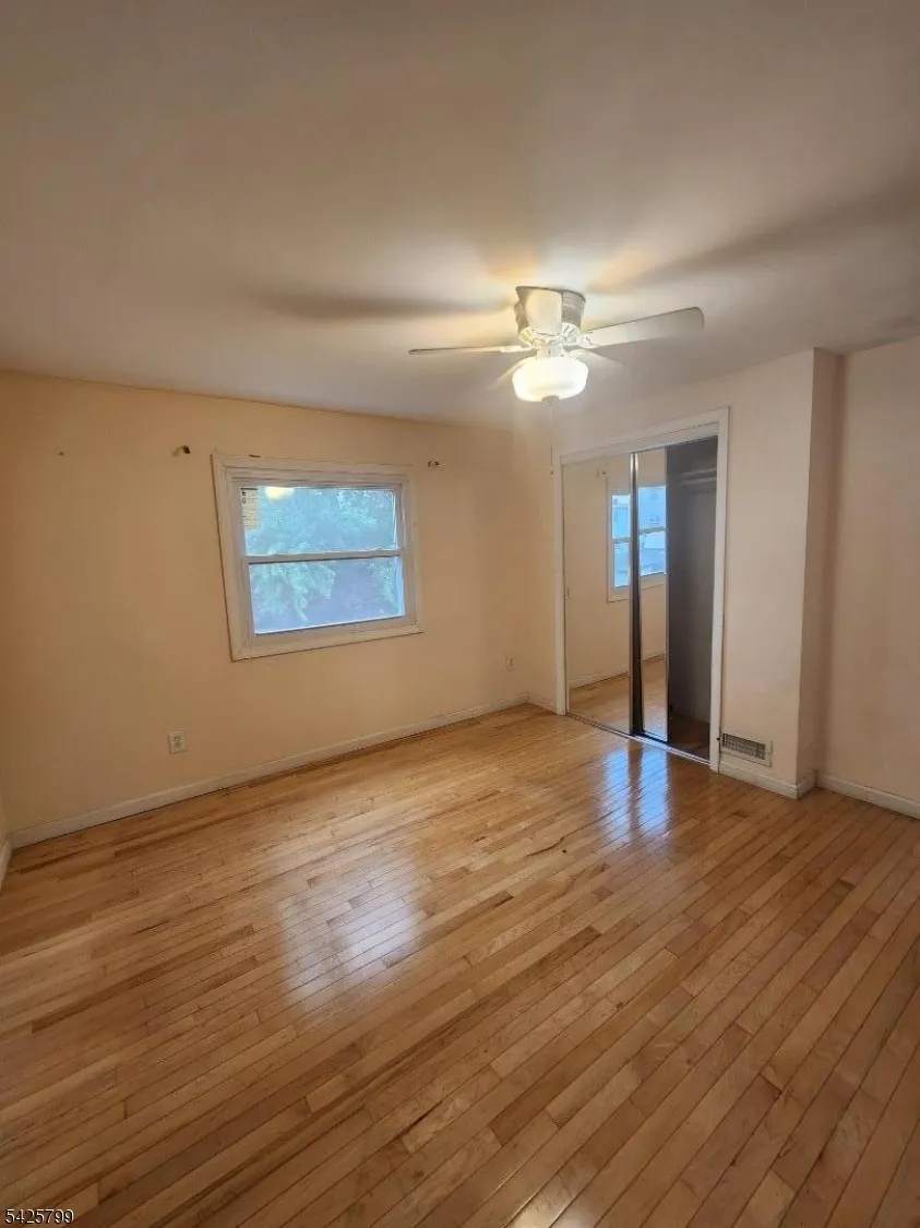 706 Keep St Linden City, NJ 07036