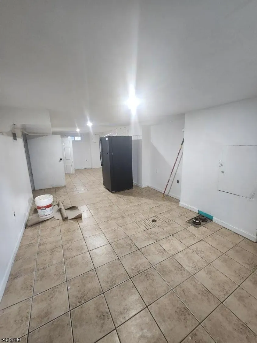 706 Keep St Linden City, NJ 07036