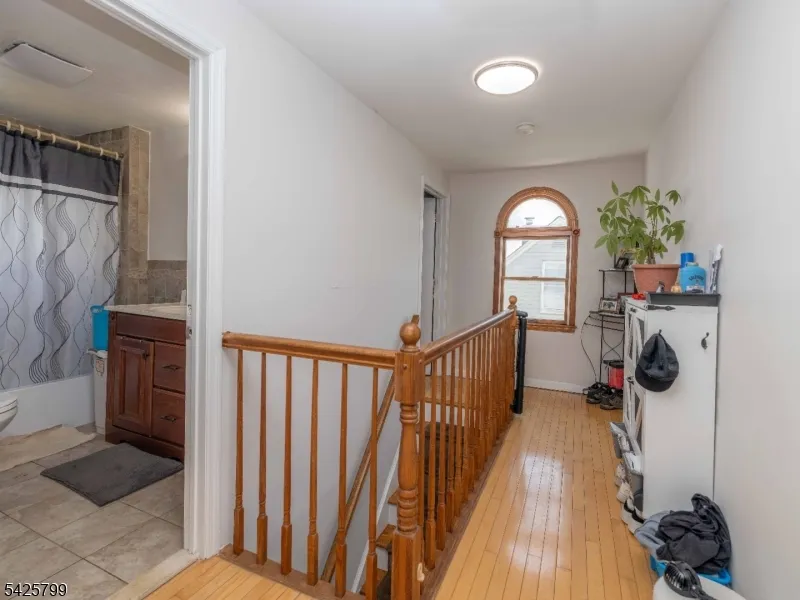 706 Keep St Linden City, NJ 07036
