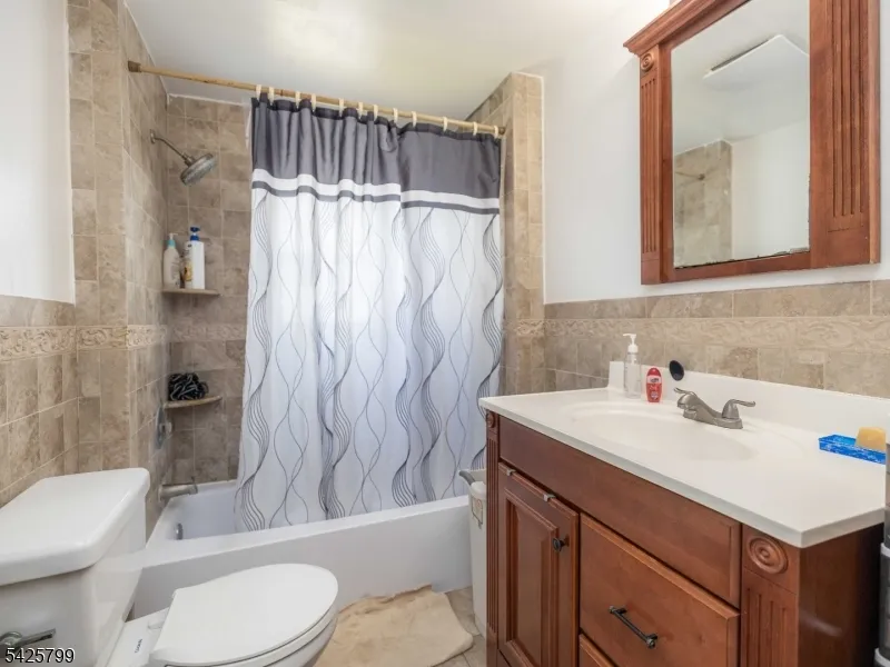 706 Keep St Linden City, NJ 07036