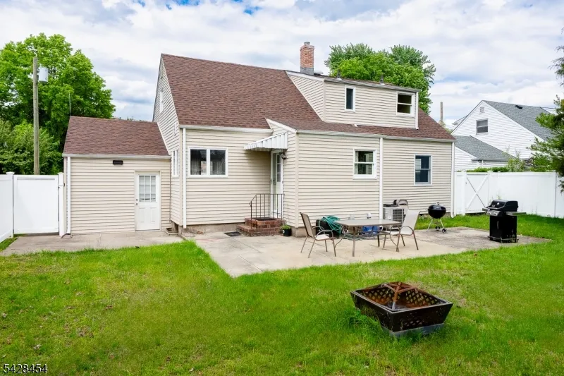 441 Blanchard Ter Hackensack City, NJ 07601