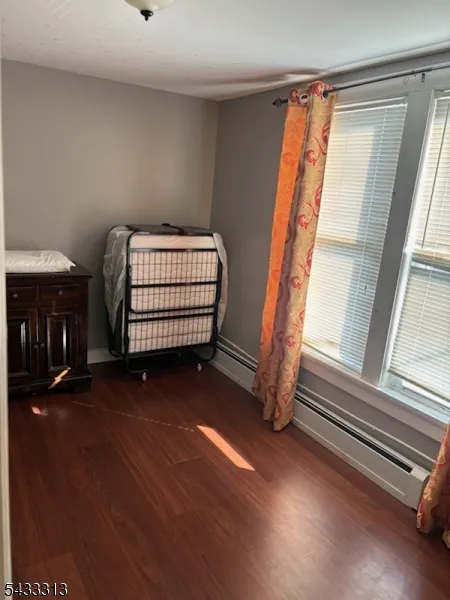 927 Meacham Ave Linden City, NJ 07036