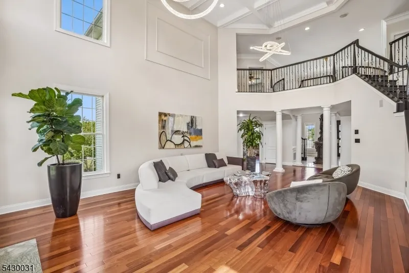 23 Balmoral Dr Alexandria, NJ 08867