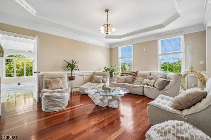23 Balmoral Dr Alexandria, NJ 08867