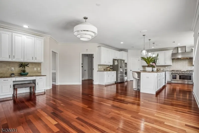 23 Balmoral Dr Alexandria, NJ 08867