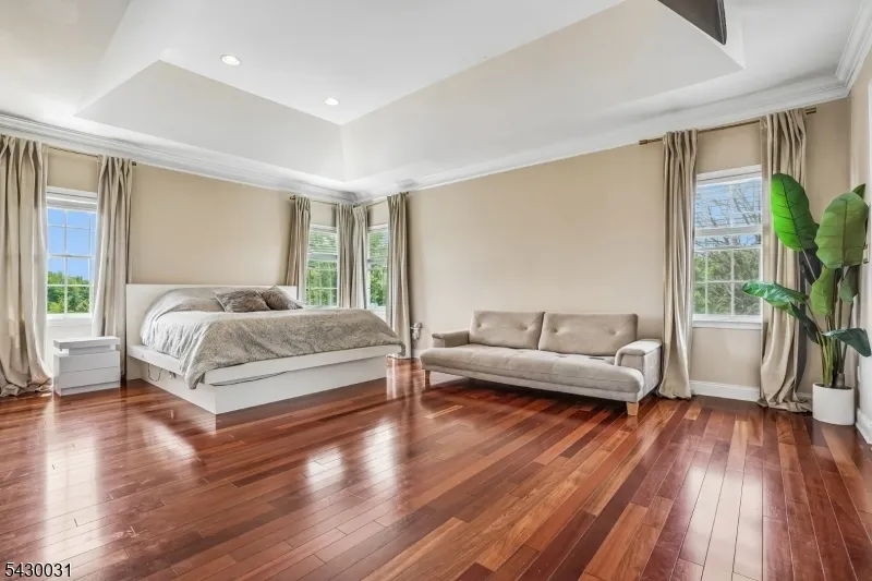 23 Balmoral Dr Alexandria, NJ 08867