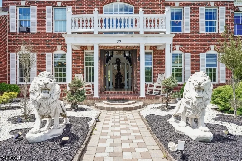 23 Balmoral Dr Alexandria, NJ 08867