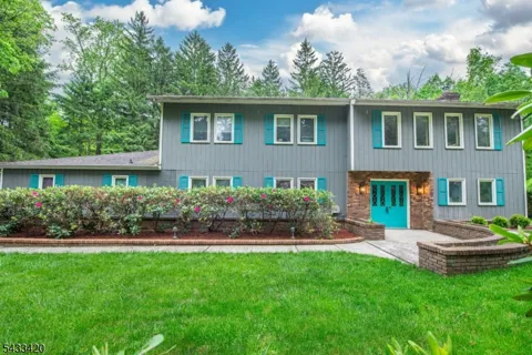 181 Center Grove Rd