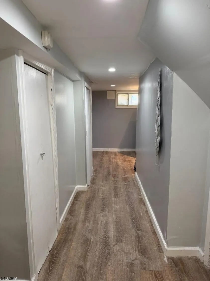 33 Sisco Pl Clifton City, NJ 07011